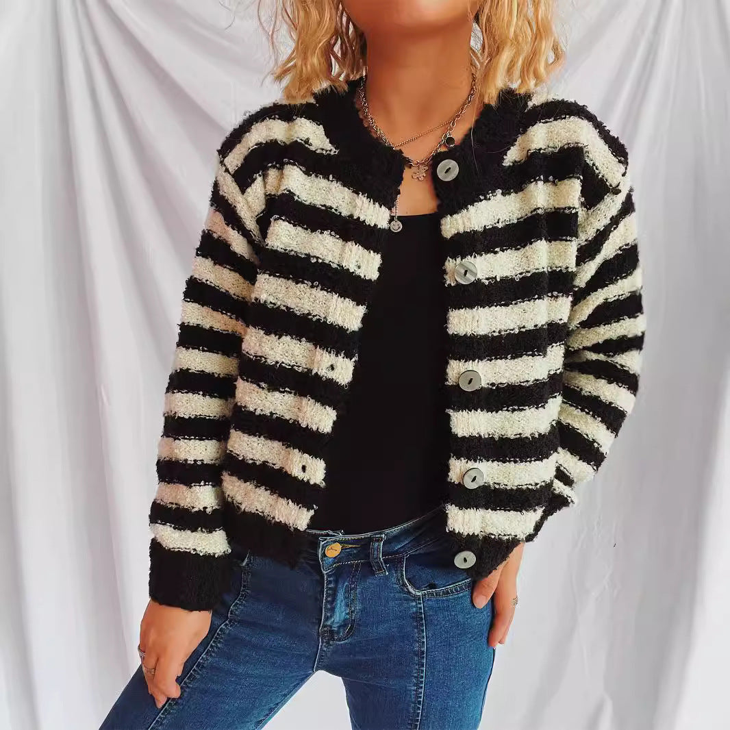 Damen Strickjacke Kuschelig Streifenmuster Knöpfe Beige