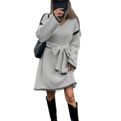 Damen Strickkleid mit Gürtel Optische Details Norvielle