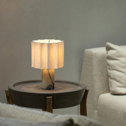 Marmor Tischlampe Mirna Weiss