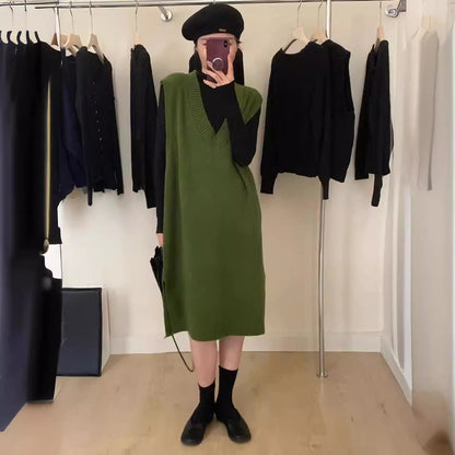Damen Strickkleid V-Ausschnitt Seitenschlitz Norvielle