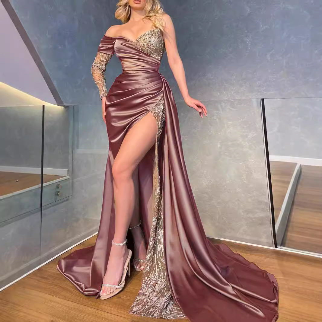 Damen Abendkleid mit Pailletten und hohem Schlitz