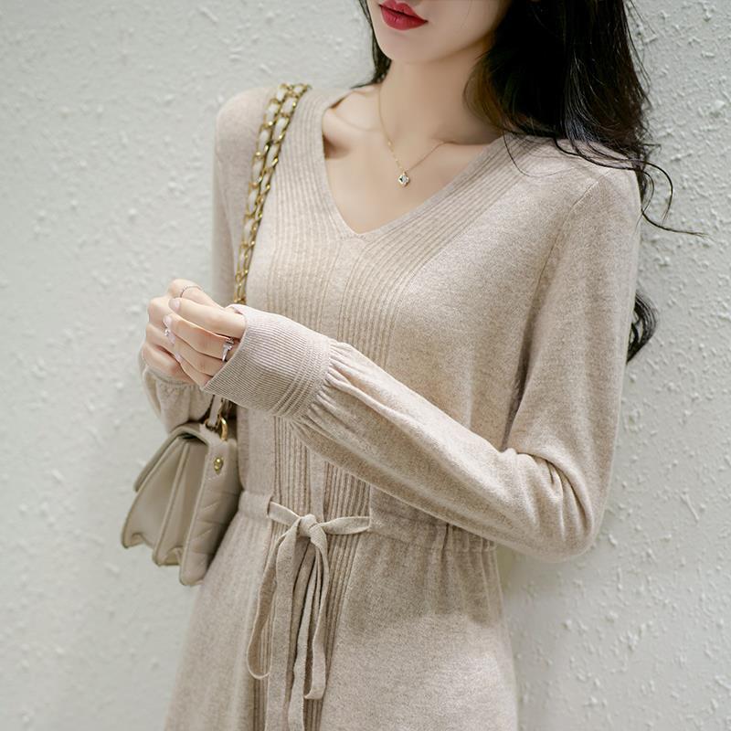 Damen Strickkleid mit Gürtel Fein gestrickt Beige