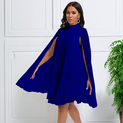 Damen Plisseekleid mit Kapuze und schwingendem Schnitt