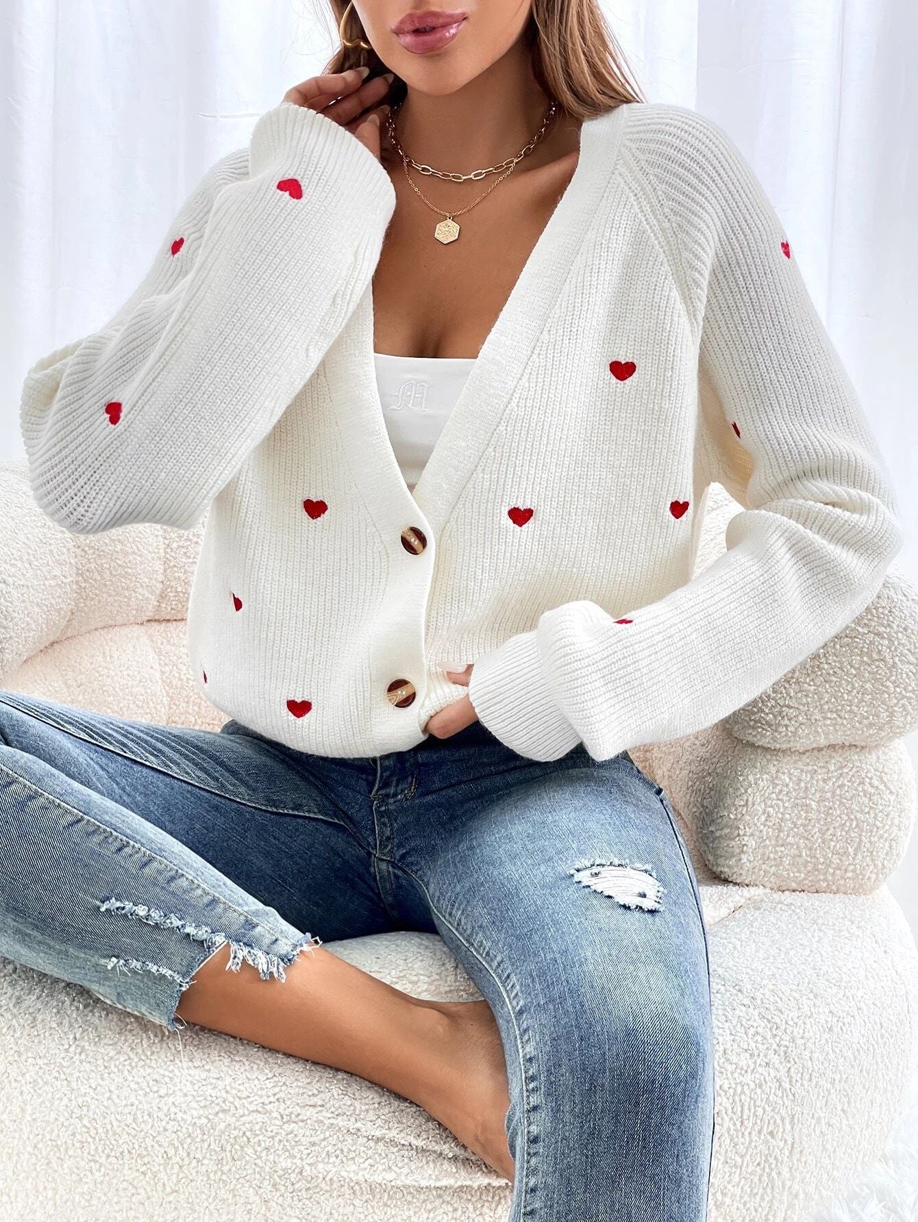 Damen Strickjacke mit Herzapplikationen und Knöpfen Norvielle
