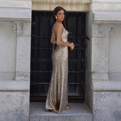 Damen Abendkleid tiefes Rückendesign schimmerndes Material Norvielle