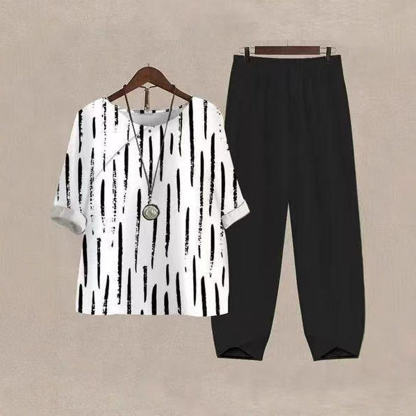 Damen Freizeit Set mit gestreiftem Oberteil und bequemen Hosen