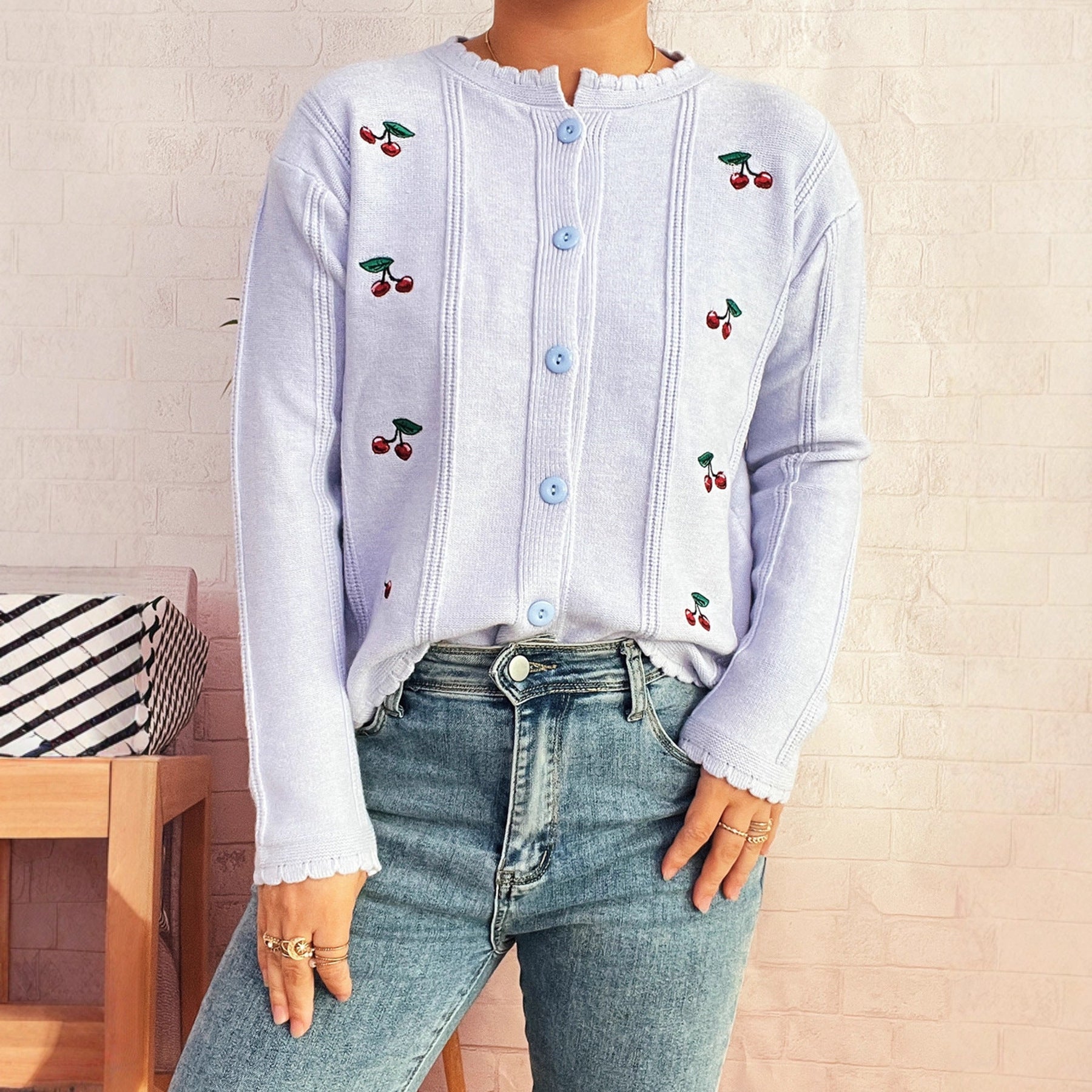 Damen Strickjacke Kirschenmotiv Rüschenkragen Norvielle - Norvielle