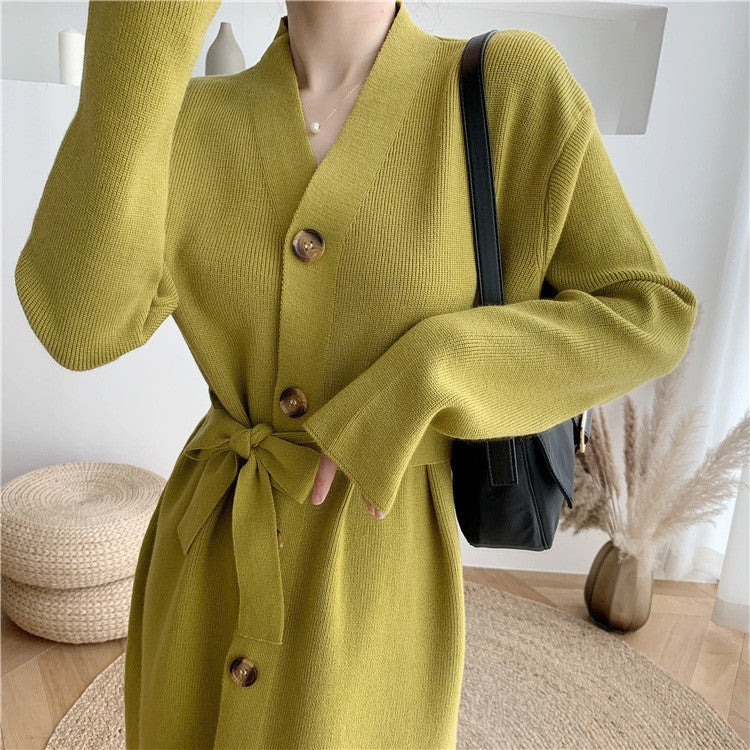 Damen Strickkleid Knielang Mit Knöpfen Und Gürtel