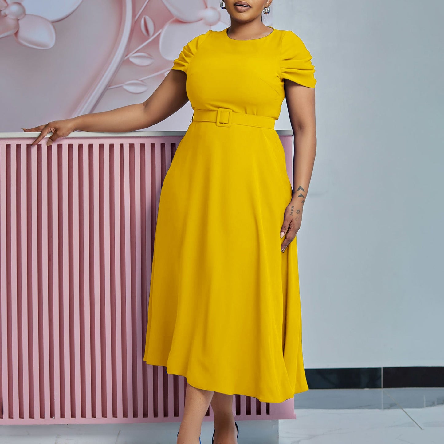 Damen Midi-Kleid Gummizug schmal Gürtel Norvielle