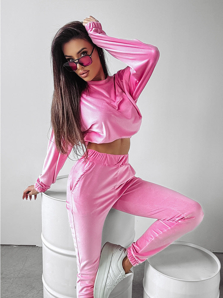 Damen Sport-Set Cropped Oberteil und bequeme Hose Norvielle
