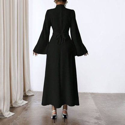 Damen Maxikleid mit schwingenden Ärmeln und hohem Kragen Norvielle