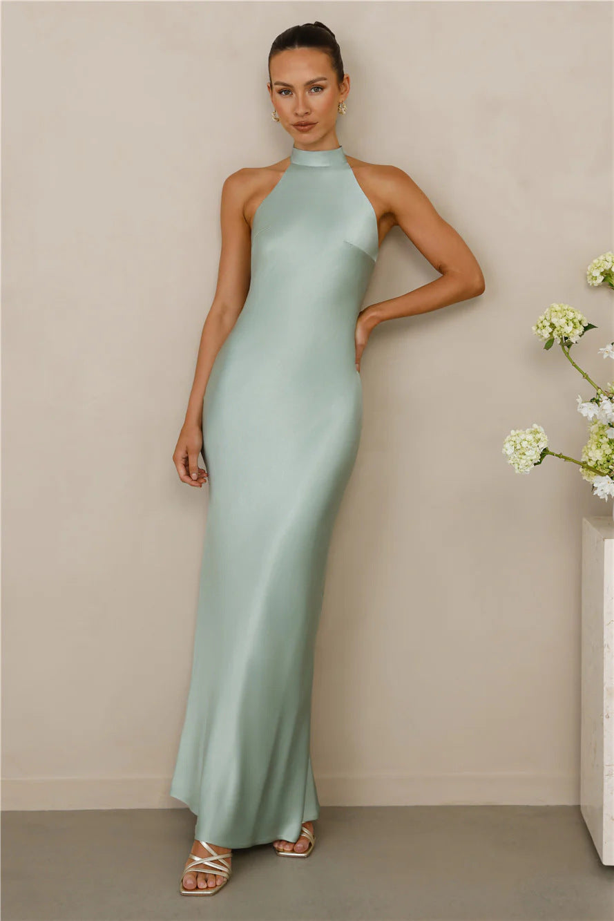 Damen Satin Maxikleid Hochkragen Körpernah Norvielle