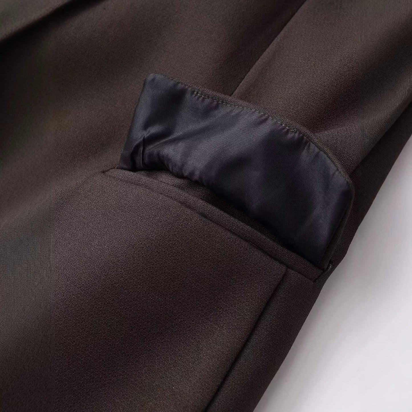 Damen Blazer aus Norvielle mit Taschen und schickem Schnitt