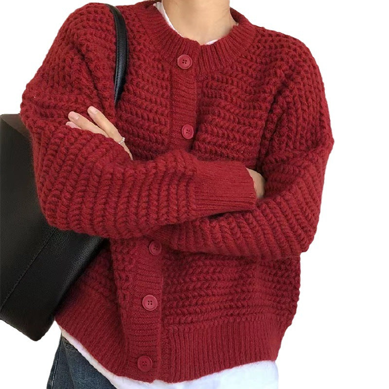 Damen Kuschelige Strickjacke mit Zopfmuster und großen Knöpfen