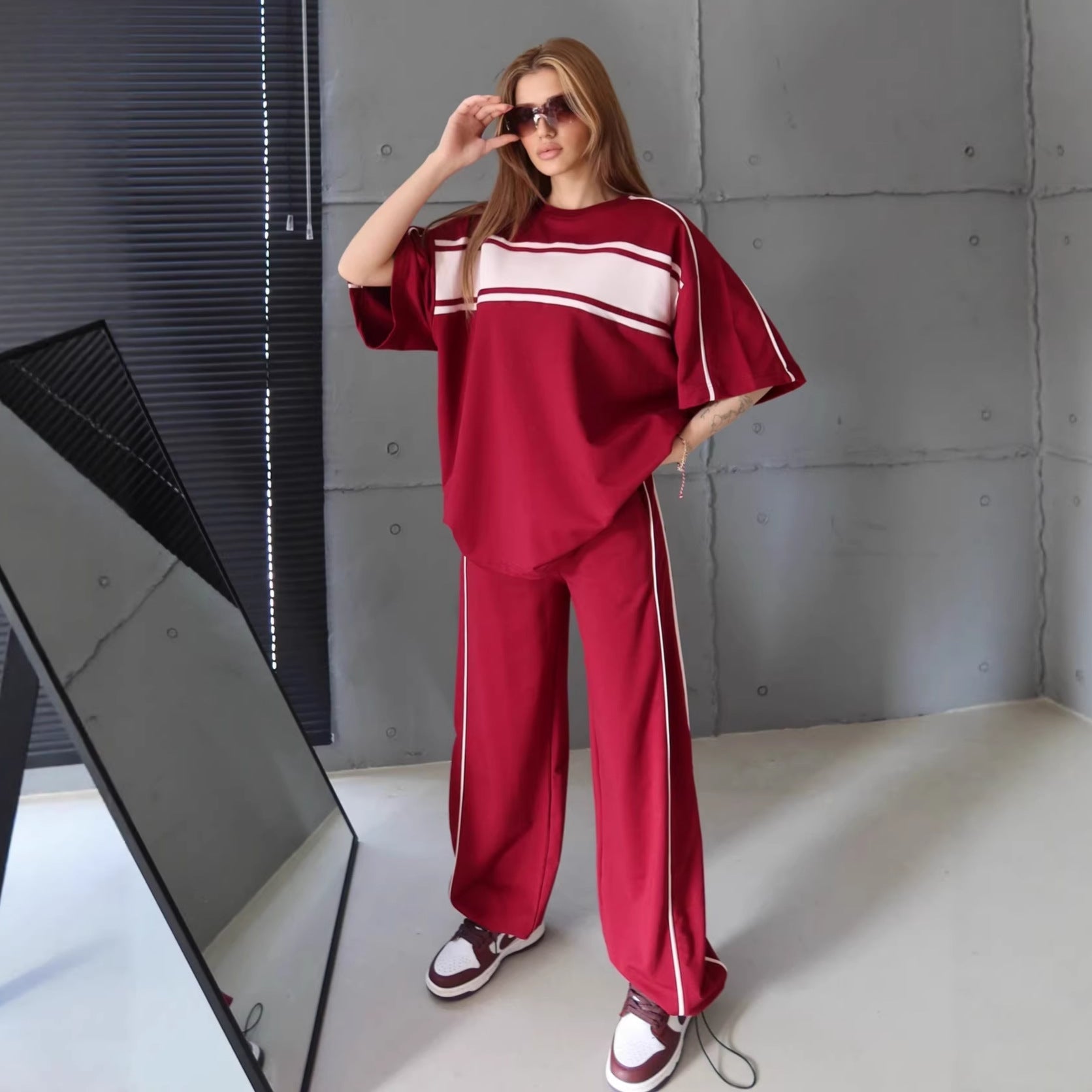 Damen Sportanzug-Set Weites Design Kontraststreifen - Norvielle