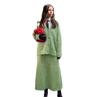 Damen Strickjacke und Rock Set von Norvielle