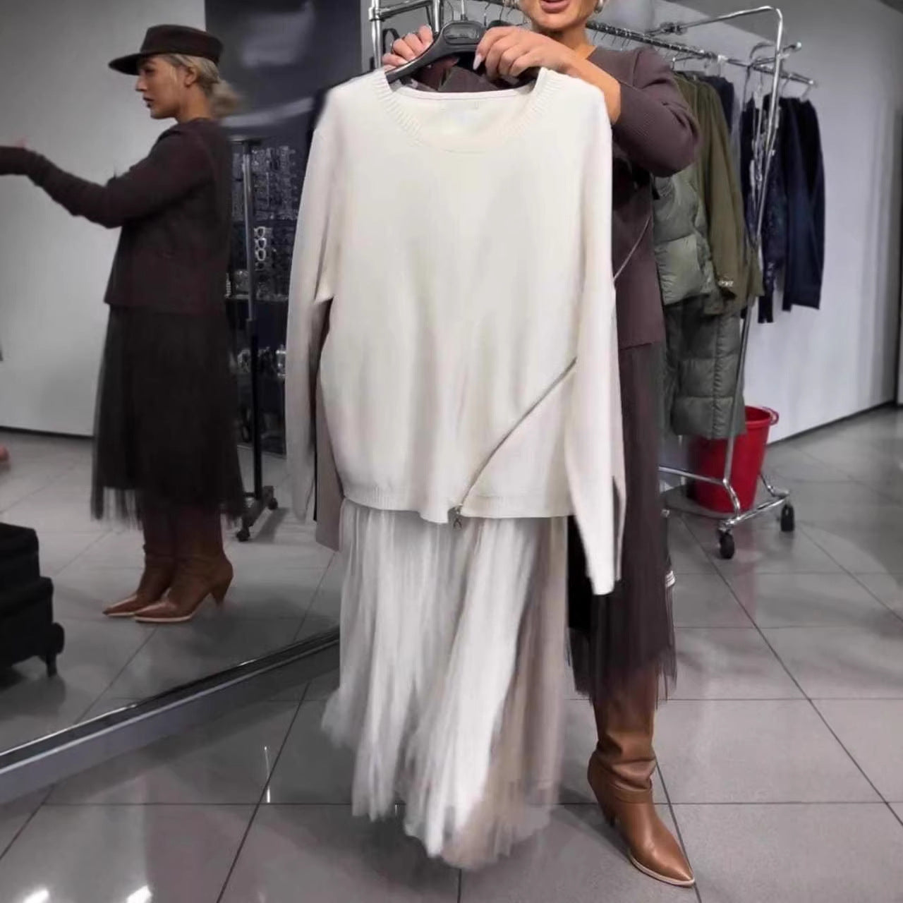 Damen Asymmetrischer Pullover mit Drapierung Norvielle