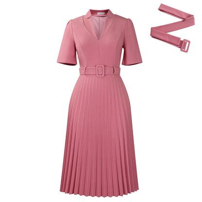Damen Plissee-Kleid mit Taillierung und Gürtel