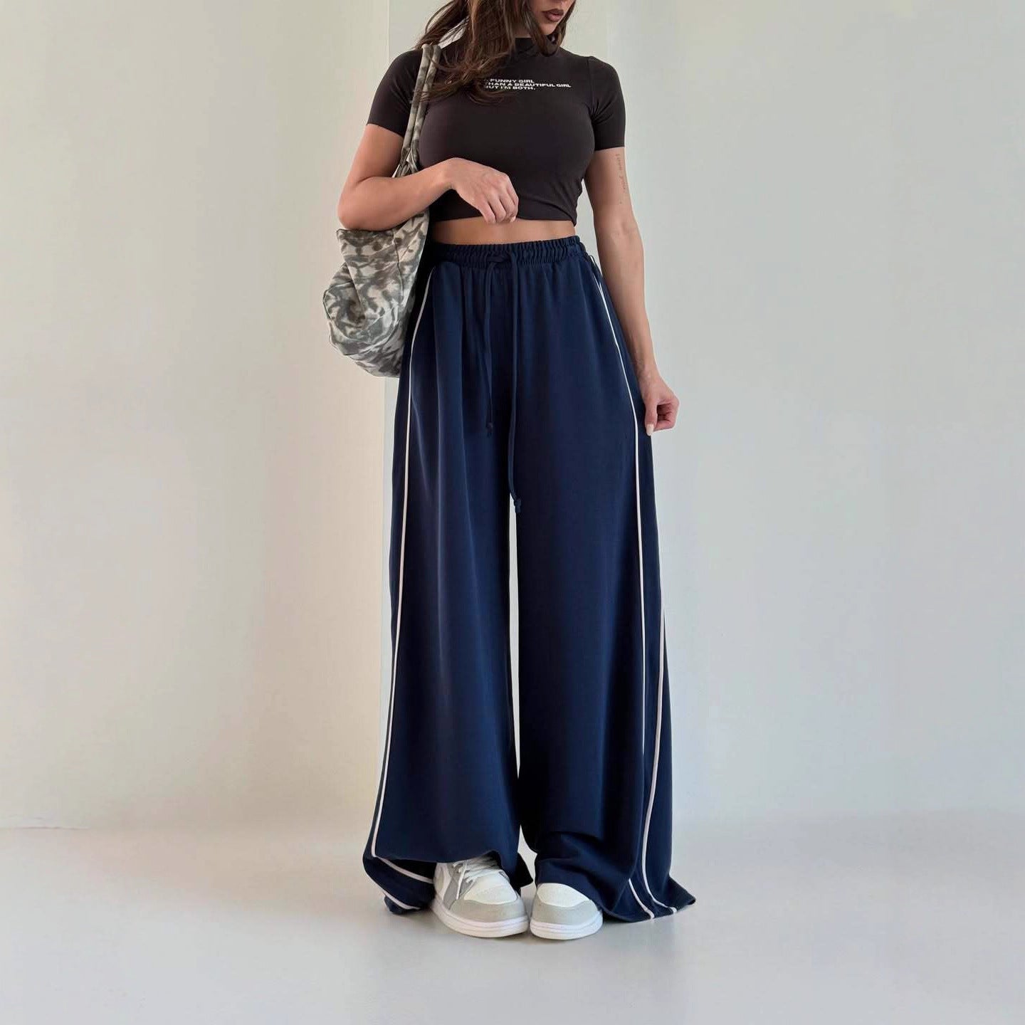 Damen Sporthose Weit Elastischer Bund Seitentaschen Norvielle
