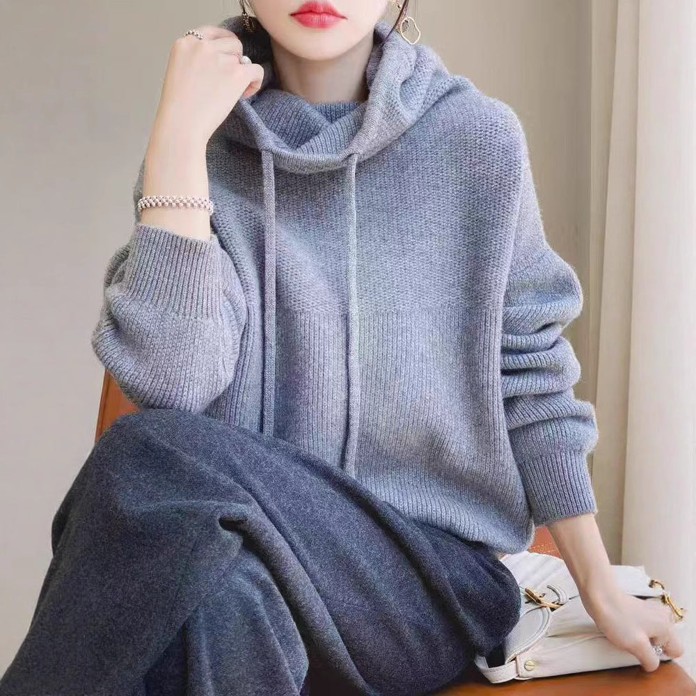 Damen Oversized Pullover mit hohem Kragen und Schnürdetails Norvielle