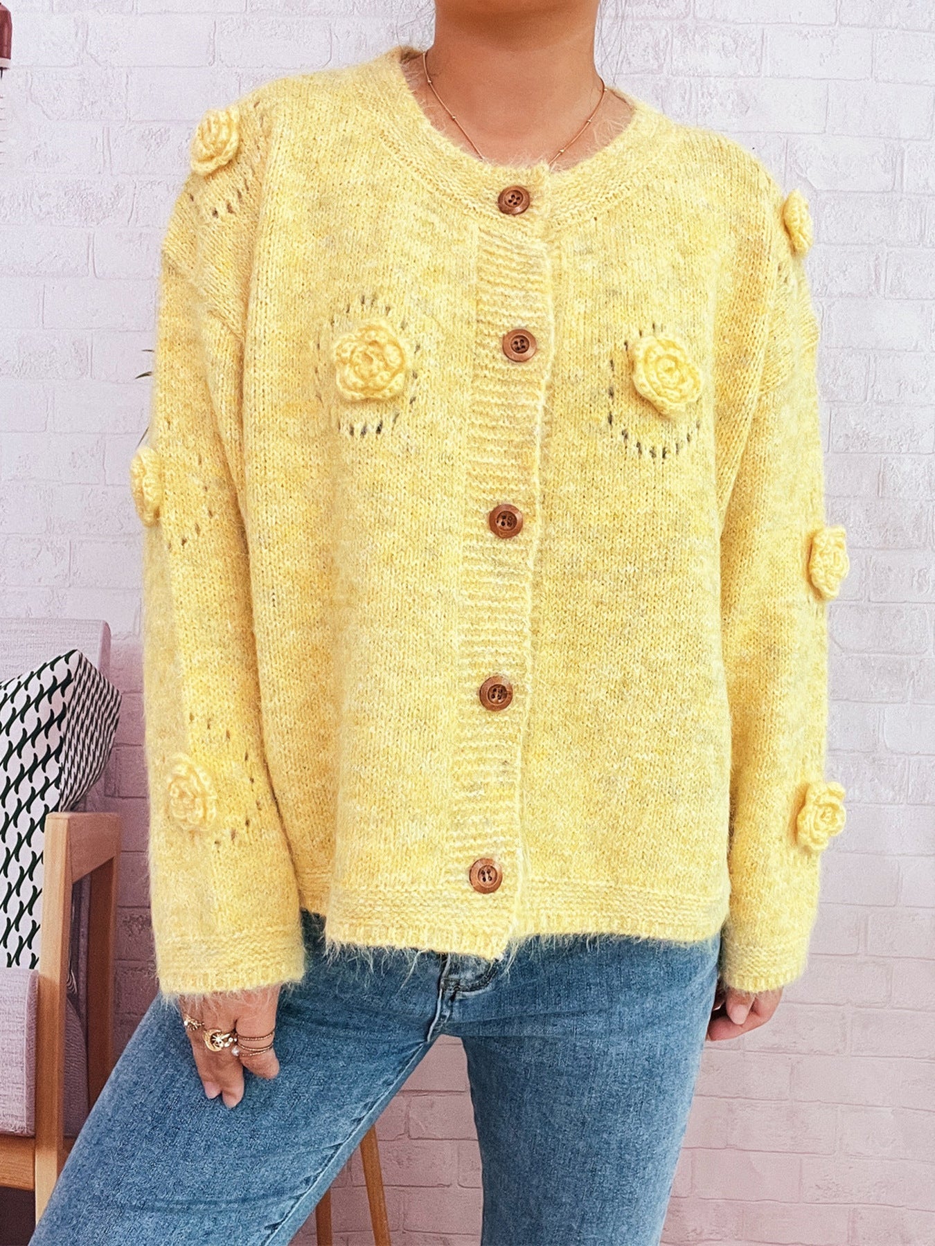 Damen Strickjacke mit Floralmuster und Knöpfen Norvielle