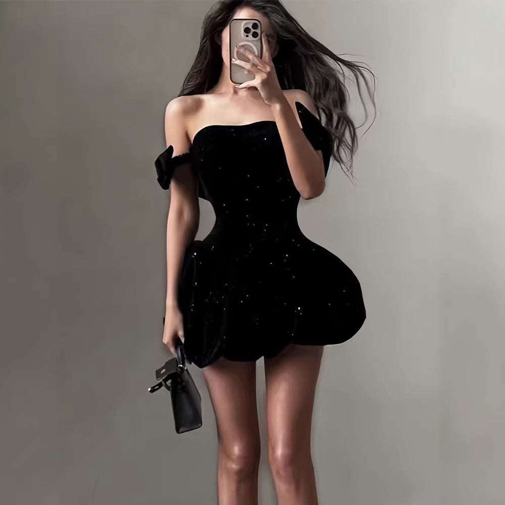 Damen Cocktailkleid Schulterfrei Glitzernd Voluminöser Rock