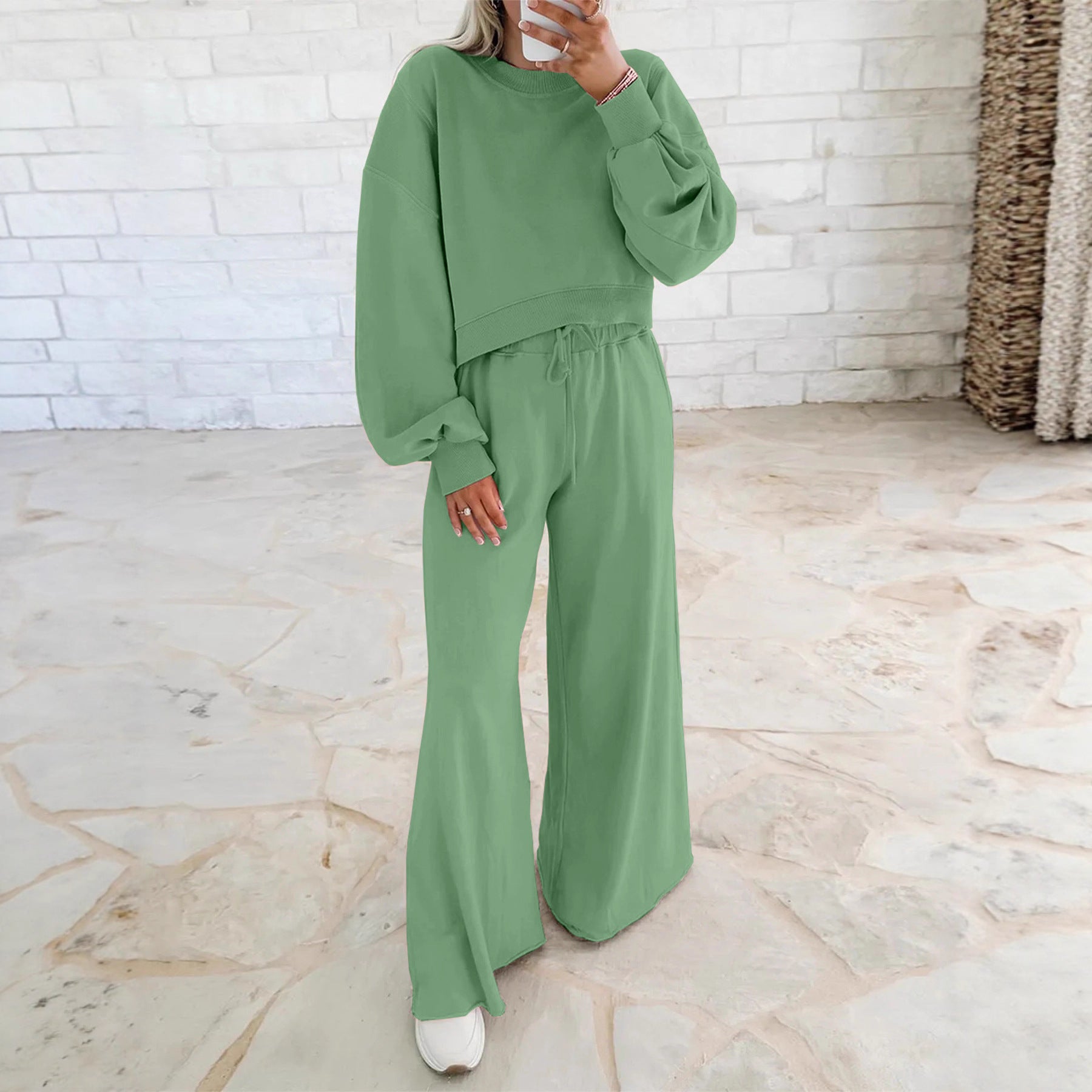 Damen Sport-Set Cropped Sweatshirt und weite Hose Norvielle - Norvielle