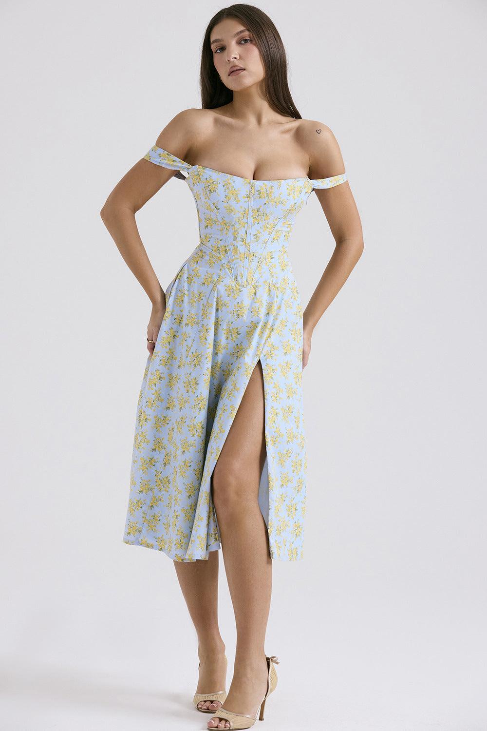 Damen Sommerkleid mit Blumenmuster und hoher Beinschlitze Norvielle