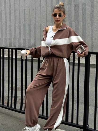 Damen Sportlicher Jogginganzug mit Kapuze und Streifen