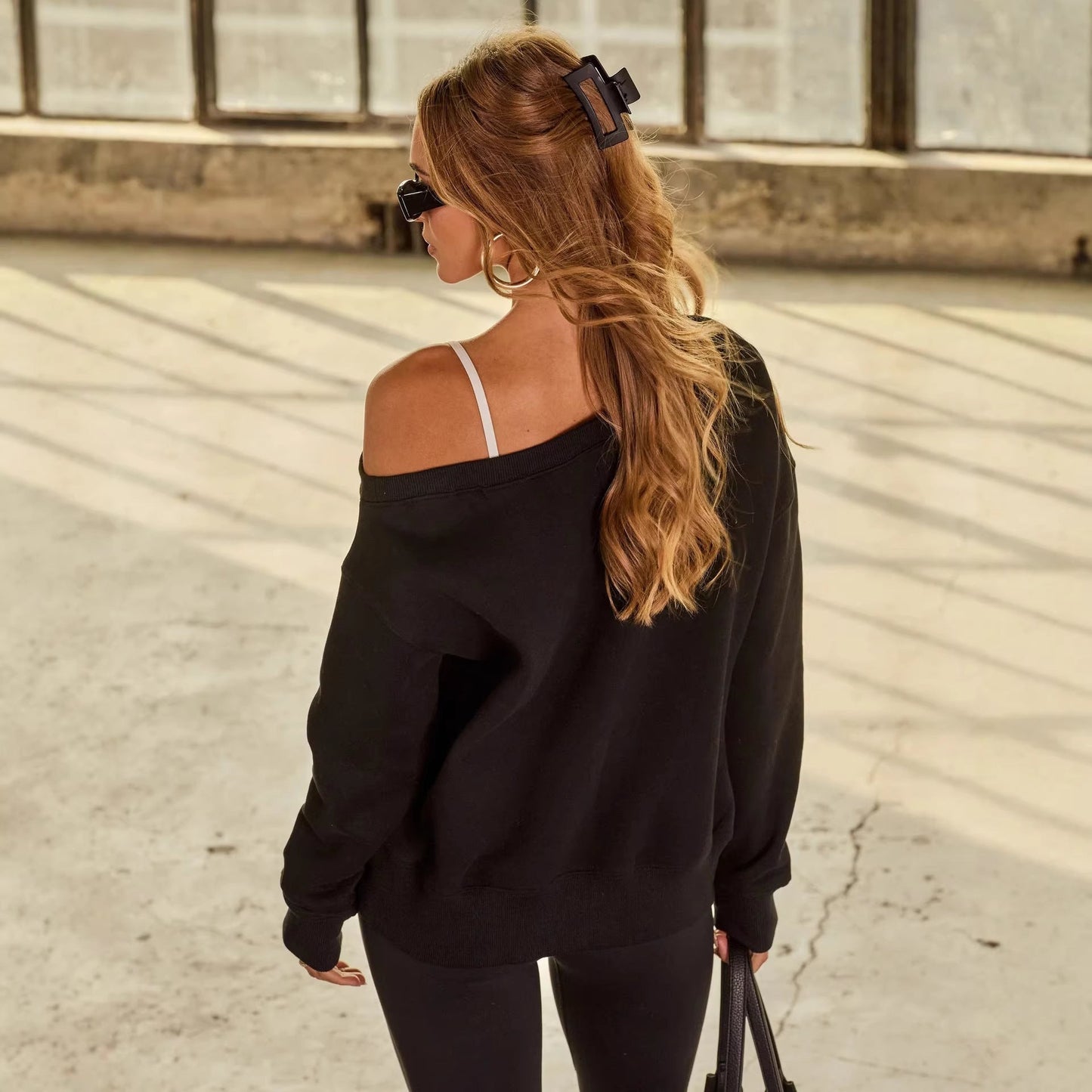 Damen Off-Shoulder Pullover Breite Ärmel Modisch Norvielle