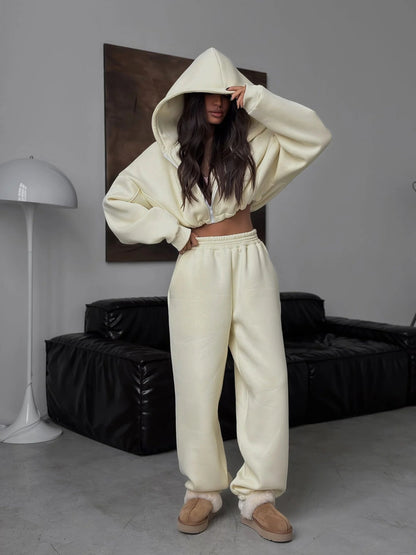 Damen Sportliche Cropped Hoodie und Jogginghose Norvielle
