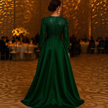 Damen Abendkleid mit V-Ausschnitt und Schlitz schimmernd