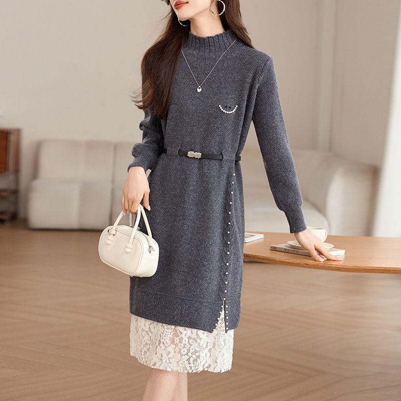 Damen Strickkleid mit Perlen und Gürtel
