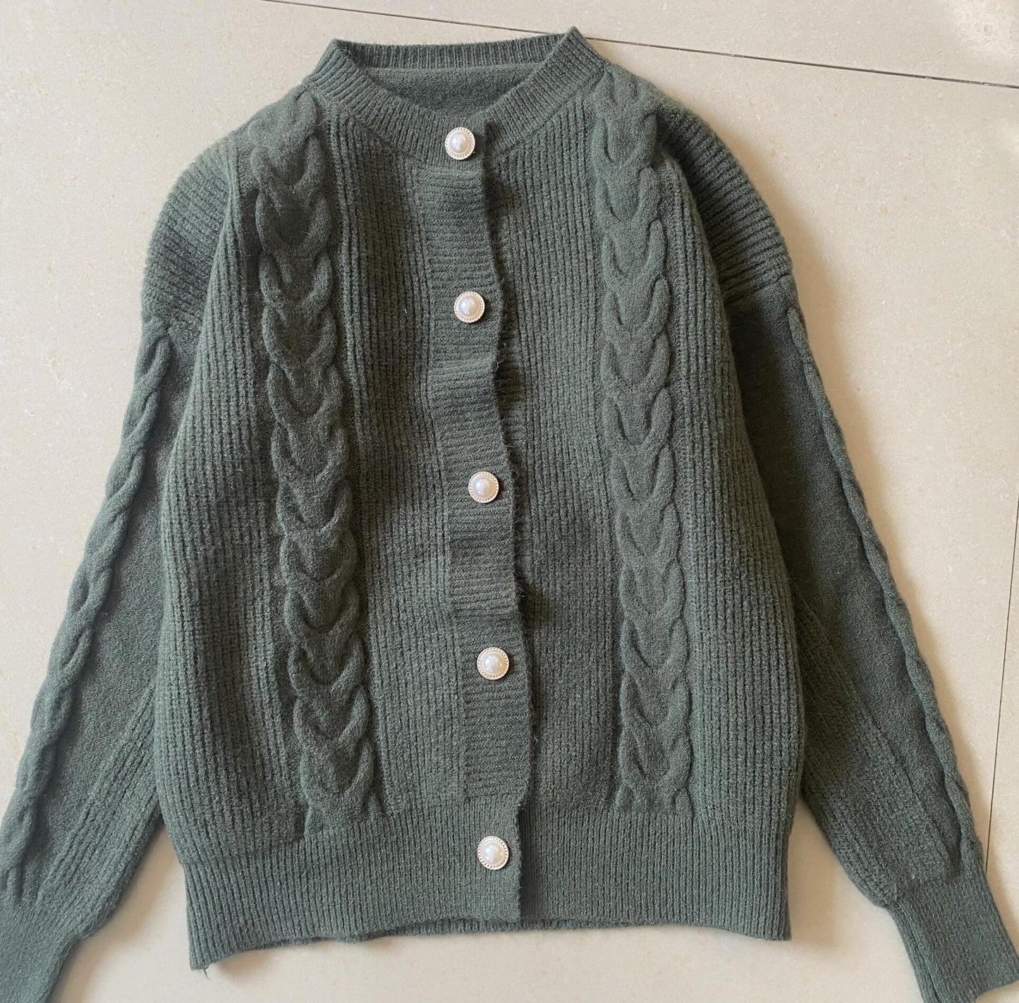 Damen Strickcardigan Kuschelig Perlenknöpfe Beige Norvielle