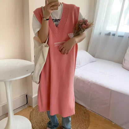 Damen Strickkleid V-Ausschnitt Seitenschlitz Norvielle