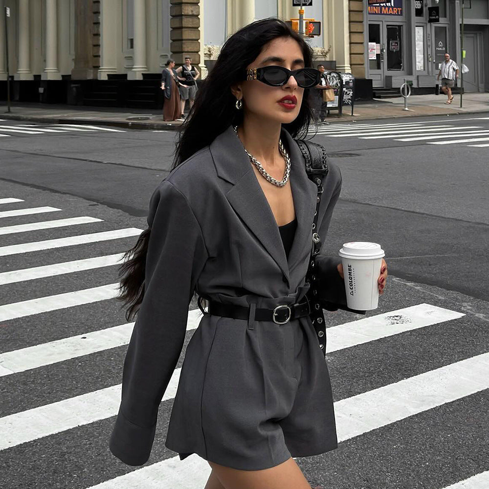 Damen Blazer mit Gürtel und Shorts Norvielle