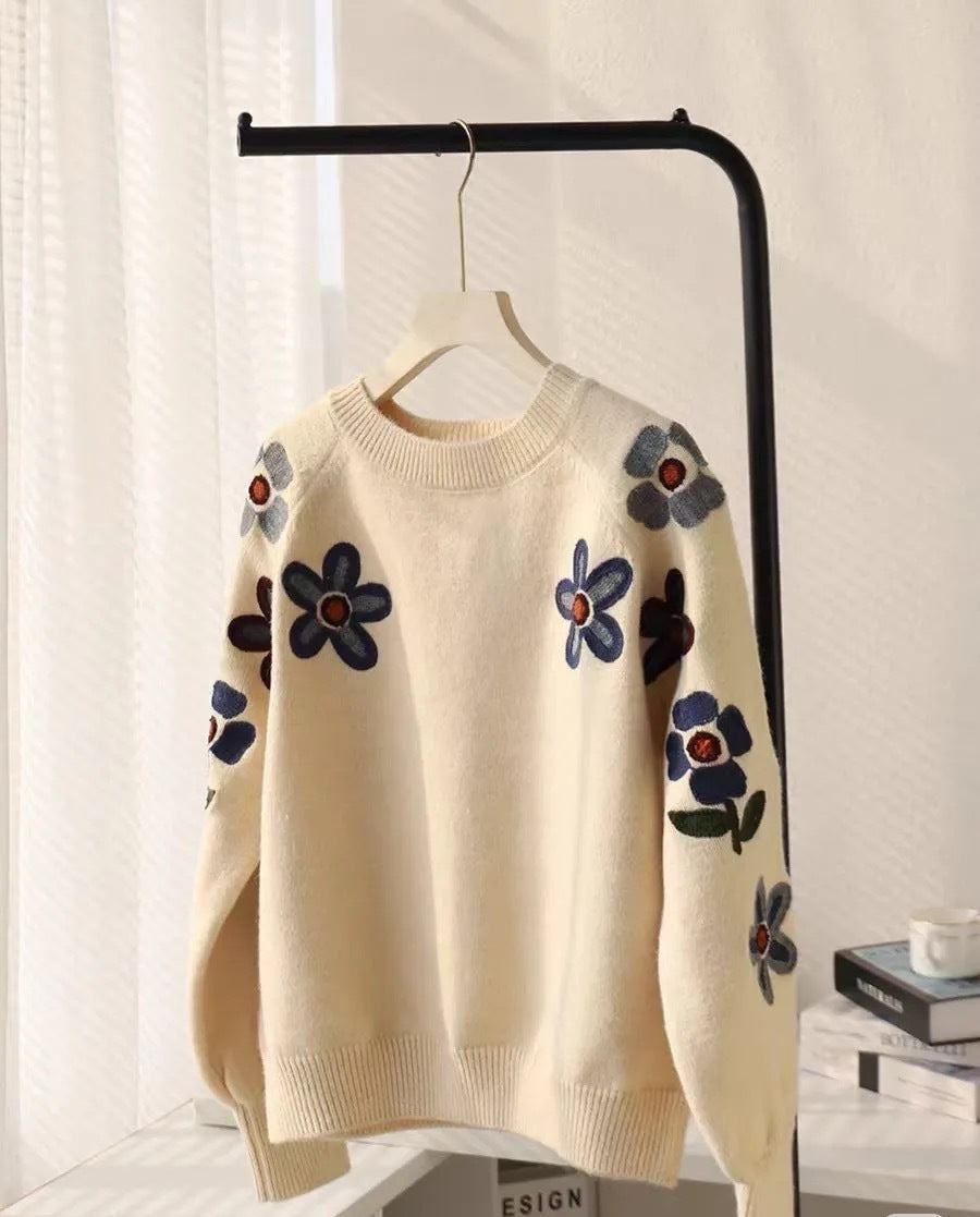 Damen Pullover Florales Stickdesign Norvielle