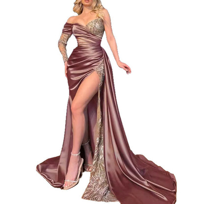 Damen Abendkleid mit Pailletten und hohem Schlitz