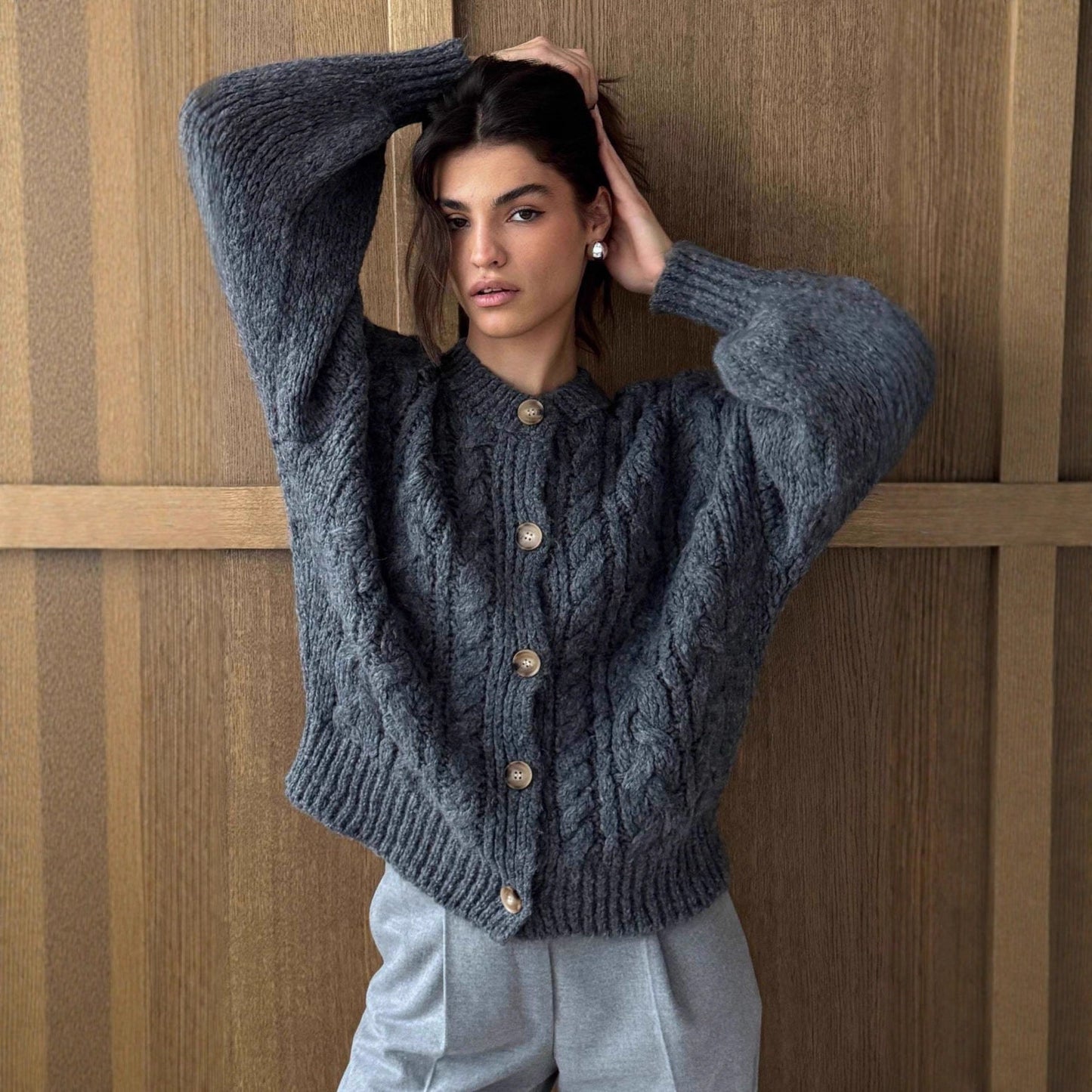 Damen Grobstrickjacke Voluminöse Ärmel Große Knöpfe Norvielle - Norvielle
