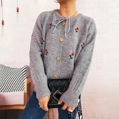 Damen Strickjacke Blumenstickerei Knopfverschluss Norvielle