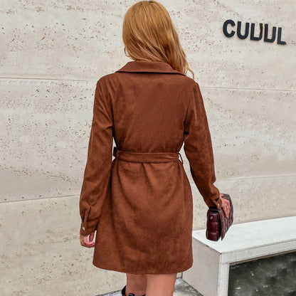 Damen Utility-Kleid Knopfdetails Taillengürtel