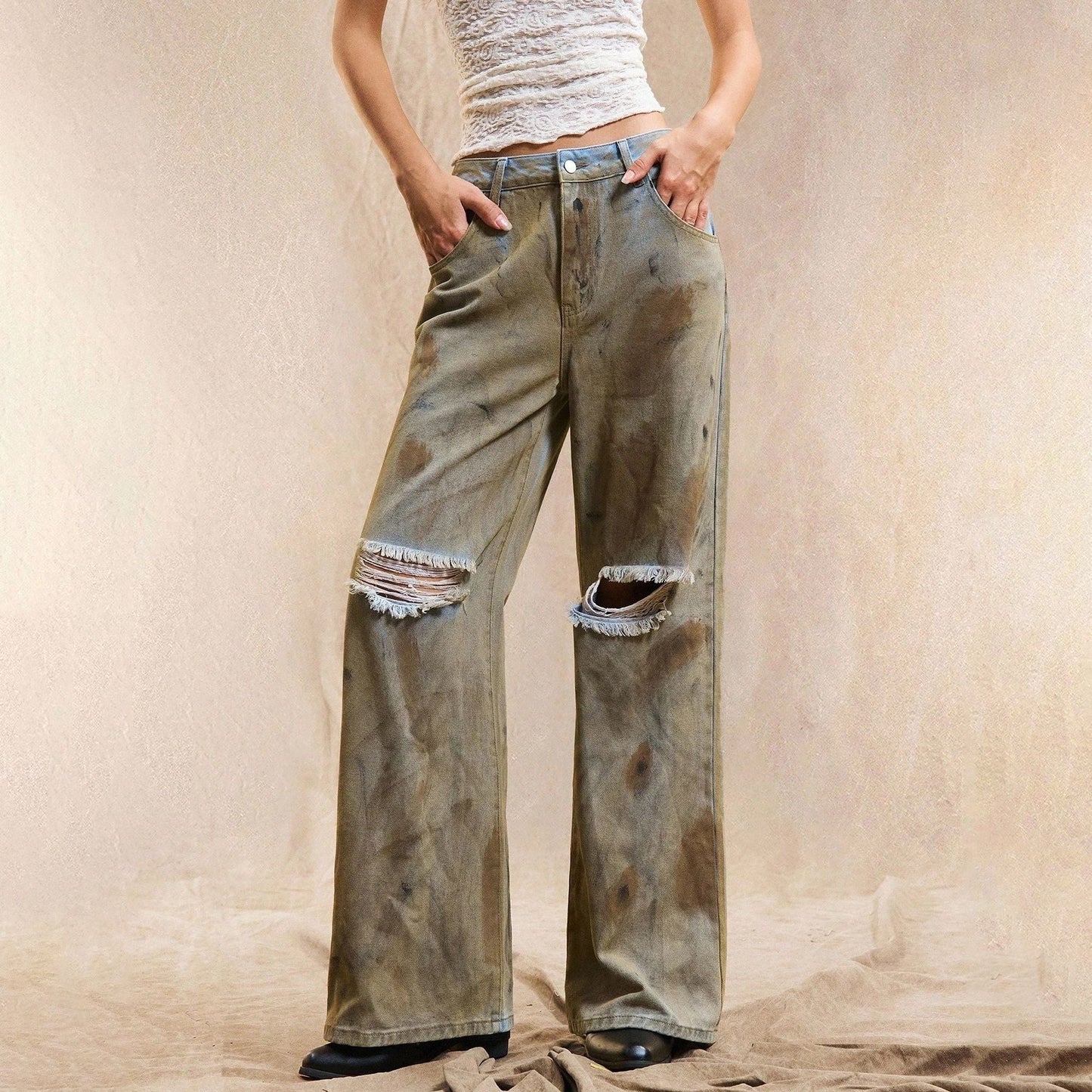 Damen Weite Jeanshose Distressed Details