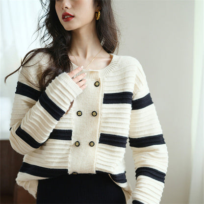 Damen Strickcardigan Streifenmuster Goldknöpfe Beige