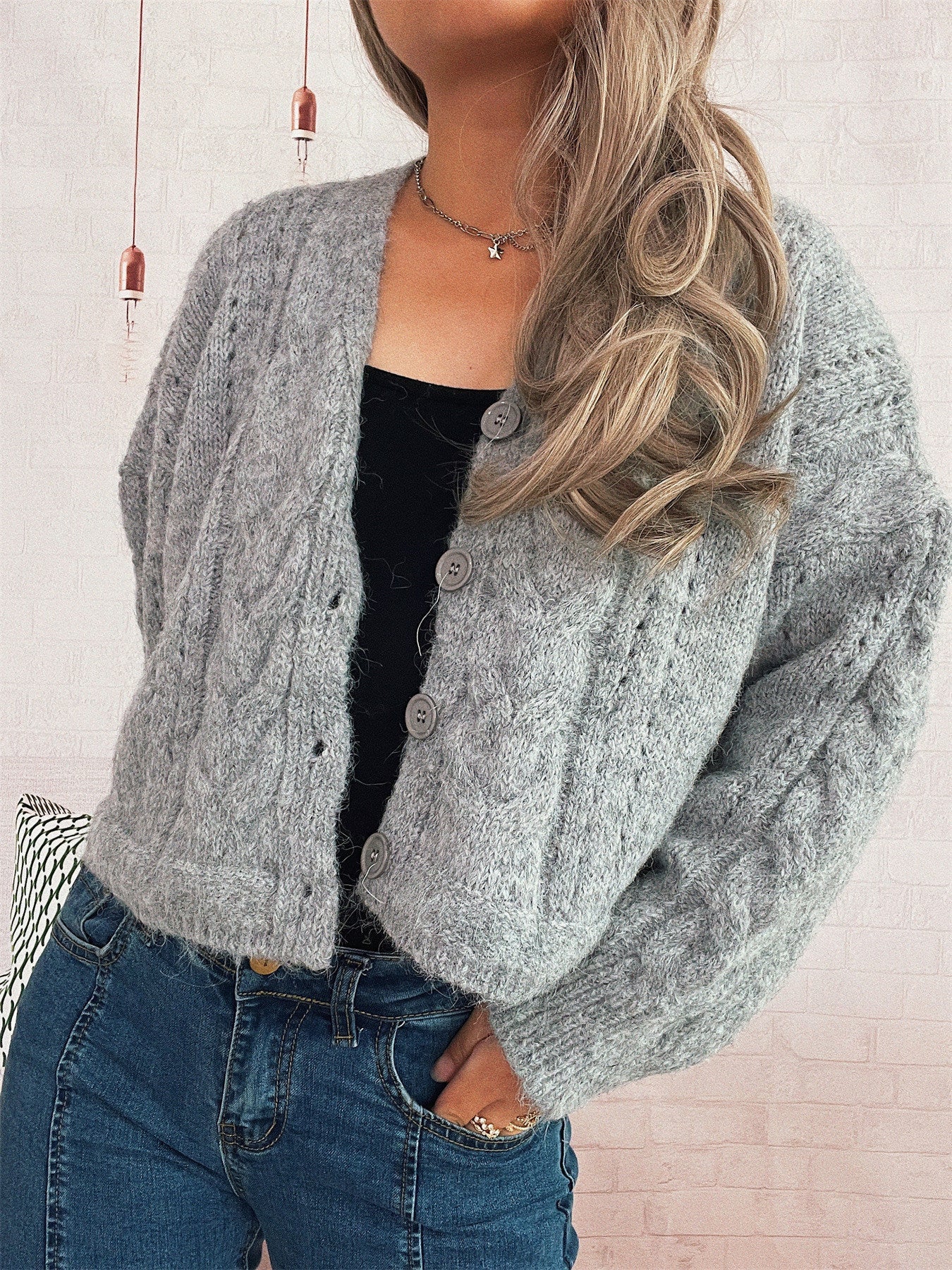 Damen Strickjacke V-Ausschnitt Voluminöse Ärmel Norvielle
