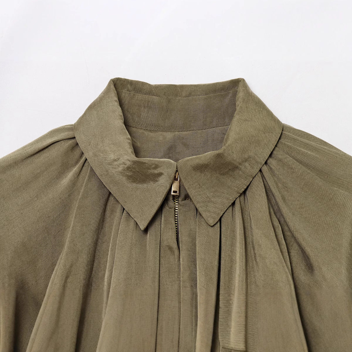 Damen Bluse Plissee Stehkragen Elegantes Design
