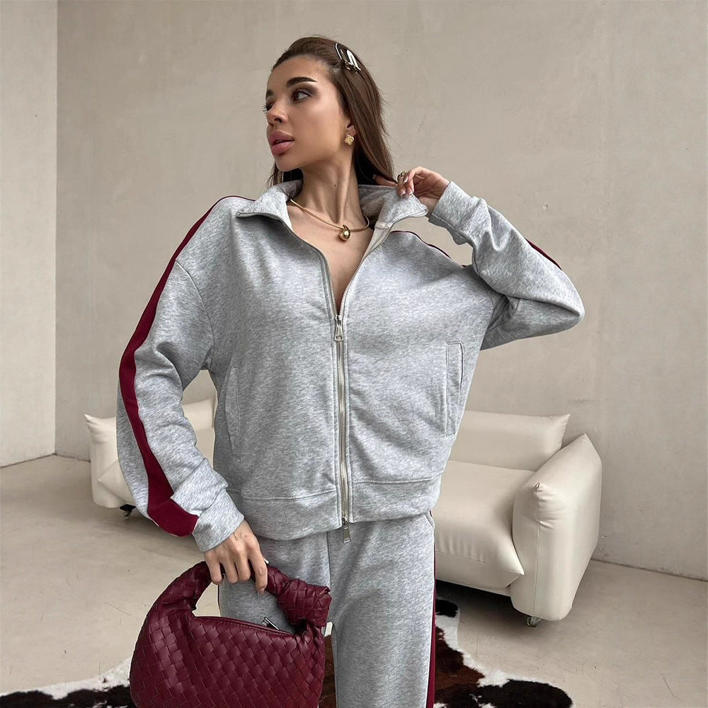 Damen Fleece Outfit mit hohem Kragen und Reißverschluss