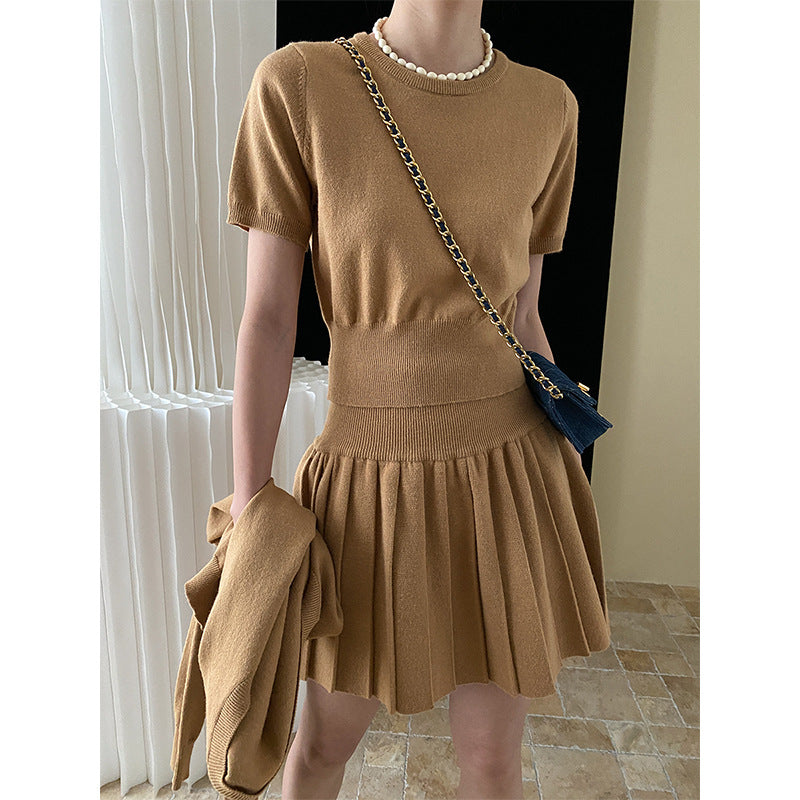 Damen Strickkleid mit Cardigan und feinen Details
