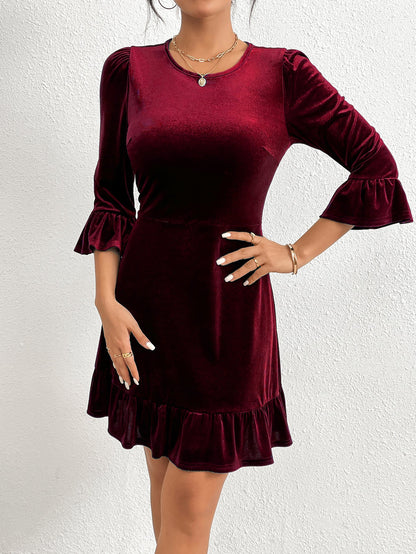 Damen Samt Minikleid Rüschendetails Voluminöse Ärmel