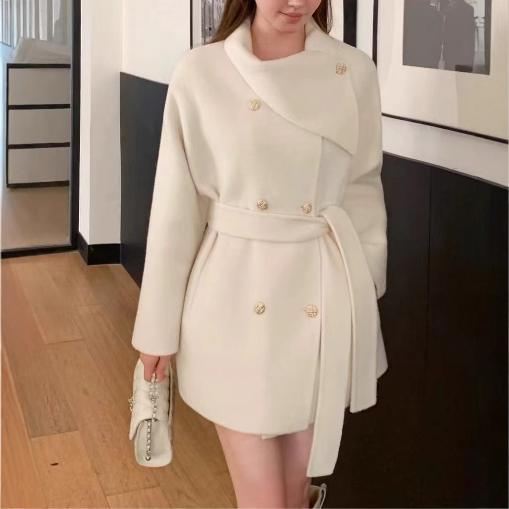 Damen Kurzjacke Asymmetrischer Kragen Goldknöpfe Schwarz - Norvielle