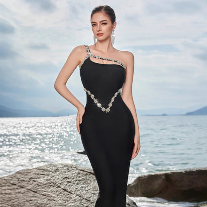 Damen Abendkleid Asymmetrischer Trägerschnitt Strass Norvielle